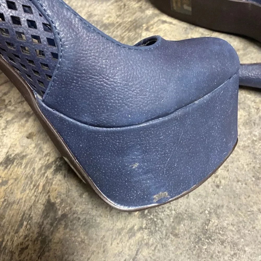 FRH Navy Platform Stiletto Heels Size 8 NEW